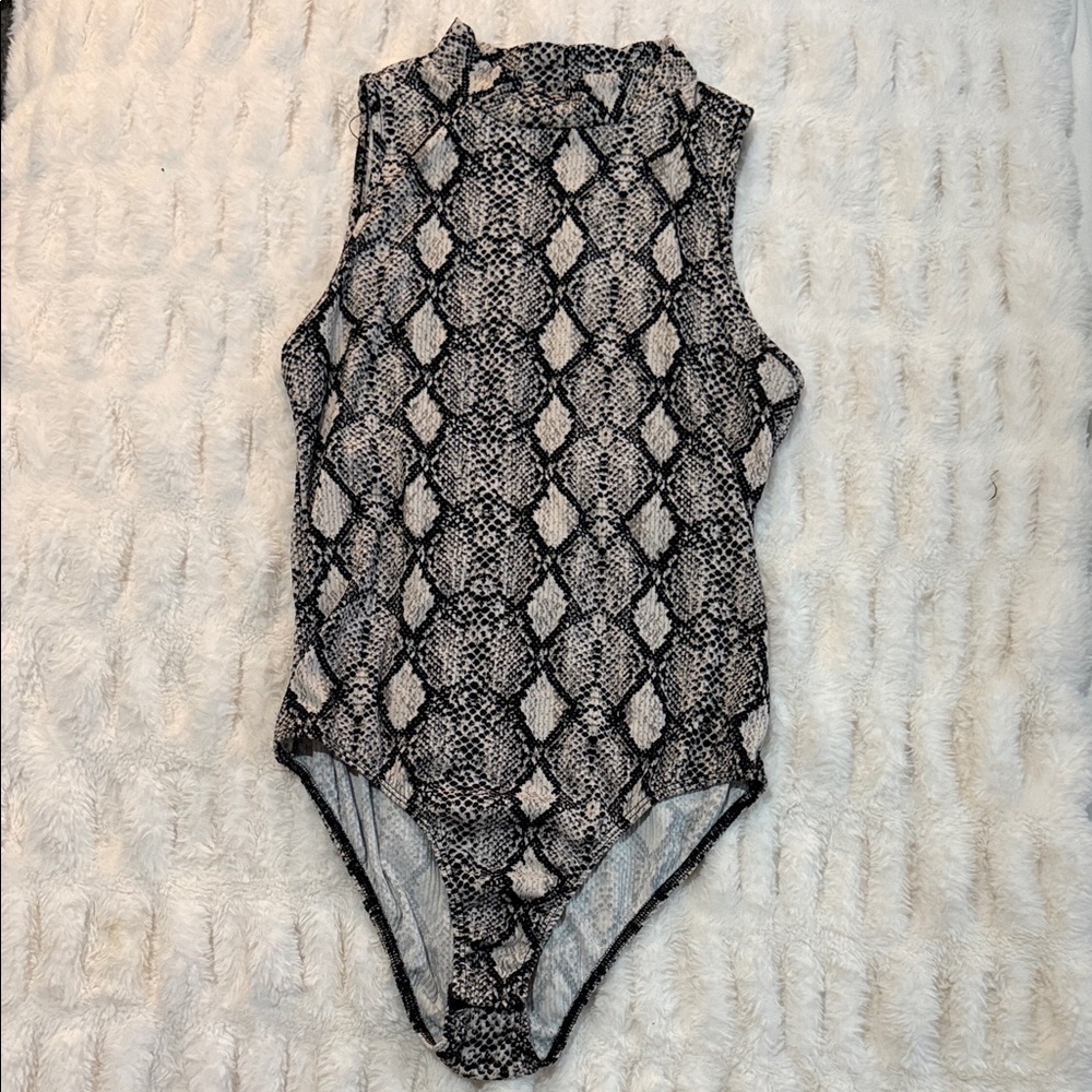 Stylish Black and White Snakeskin bodysuit size M